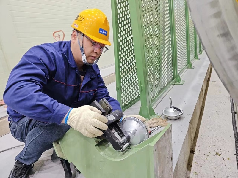 ����BB(�й�)�ɷ����޹�˾_����