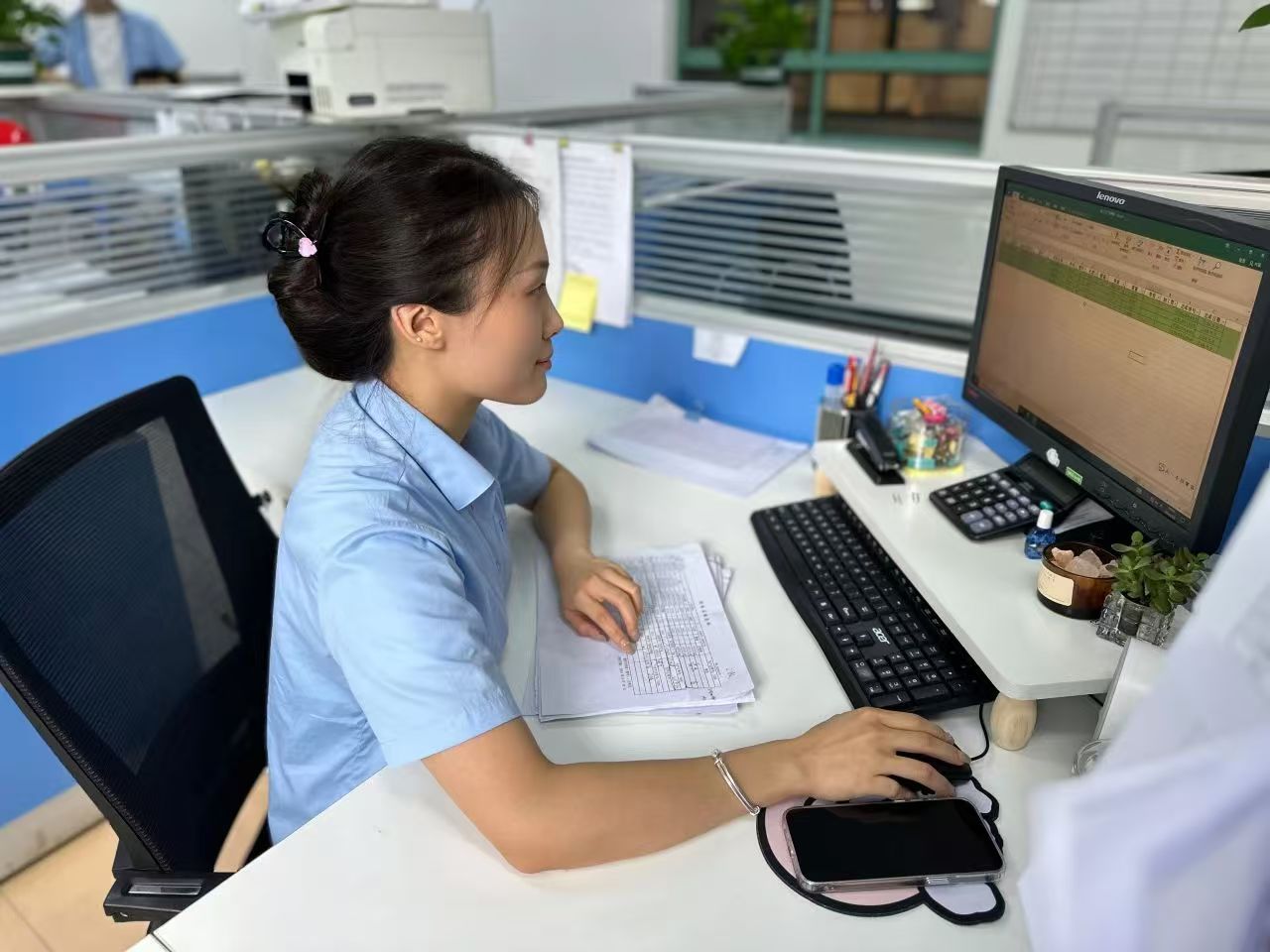 ����BB(�й�)�ɷ����޹�˾_����