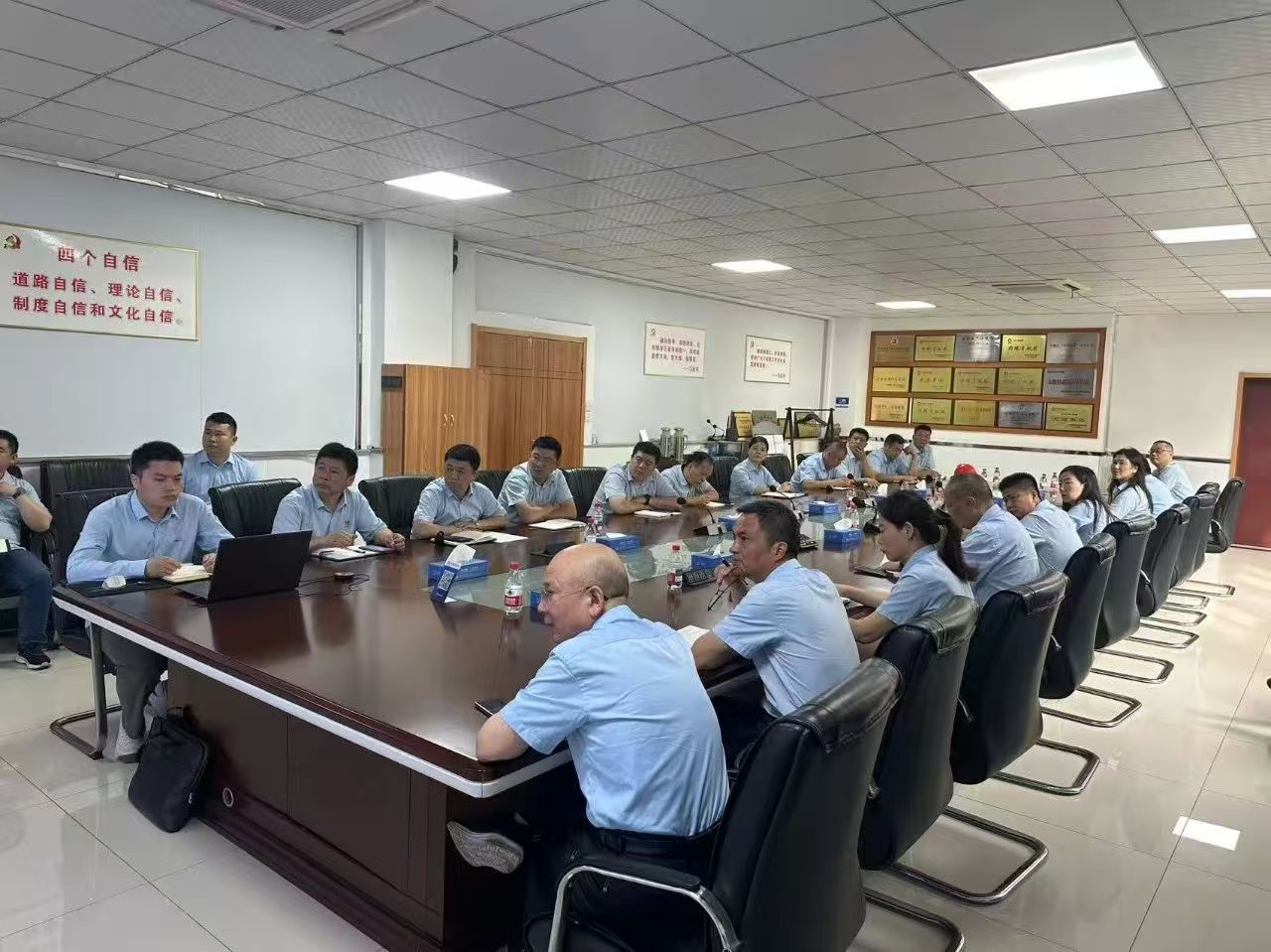 ����BB(�й�)�ɷ����޹�˾_����